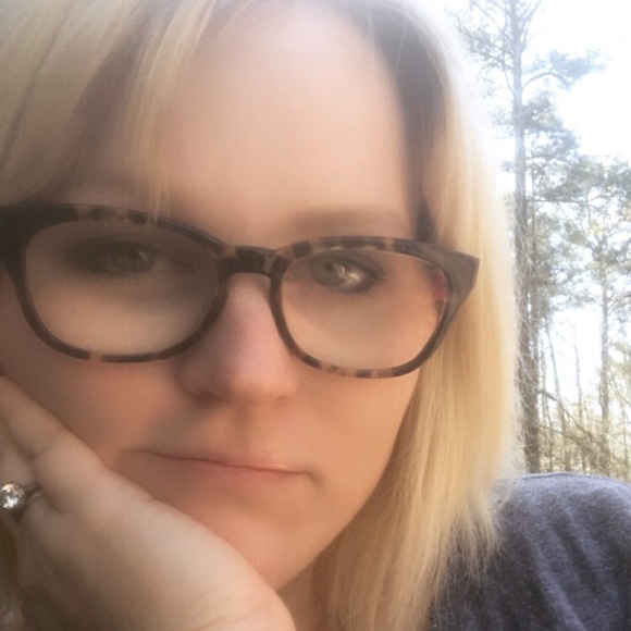 Meet your Posher, Jen - Picture 4 of 4